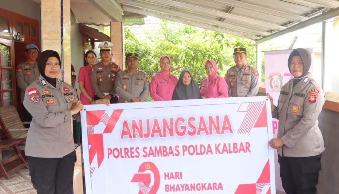 Kapolres Sambas Pimpin Anjangsana Purnawirawan dan Warakauri Jelang Hari Bhayangkara ke-79
