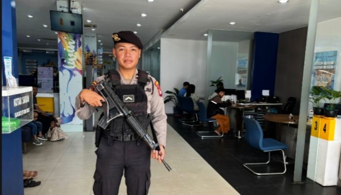 Personel Polres Ketapang Amankan Objek Vital di Bank Negara Indonesia