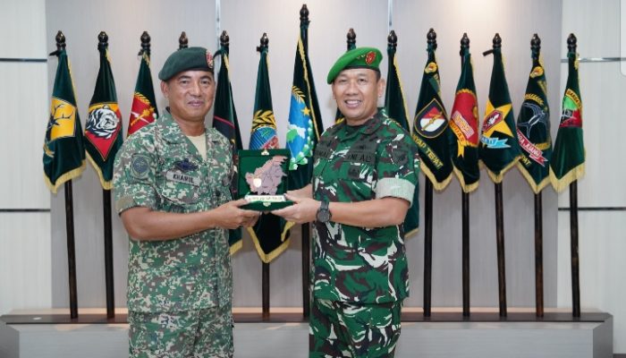 Pangdam XII/Tpr Terima Kunjungan Panglima 1 Divisyen Malaysia