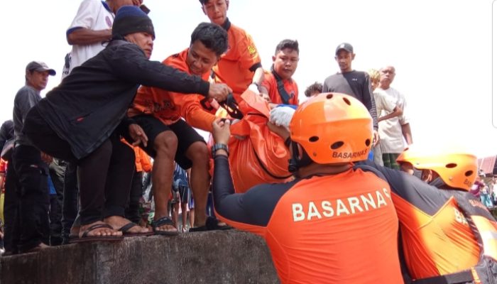 Tim SAR Gabungan Temukan Jasad Anak Laki – Laki di Sungai Kapuas