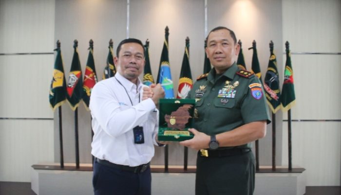 Pangdam XII/Tpr Terima Kunjungan Silaturahmi GM PLN UIP Kalbar
