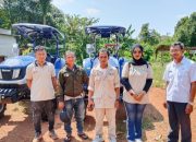 DPD Tani Merdeka Indonesia Kubu Raya Serahkan Traktor Kepada Petani Binaan