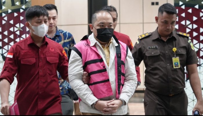 Jampidsus Tahan Tersangka IKL Direktur PT Sritex Group, Korupsi Rp 1T 88 M