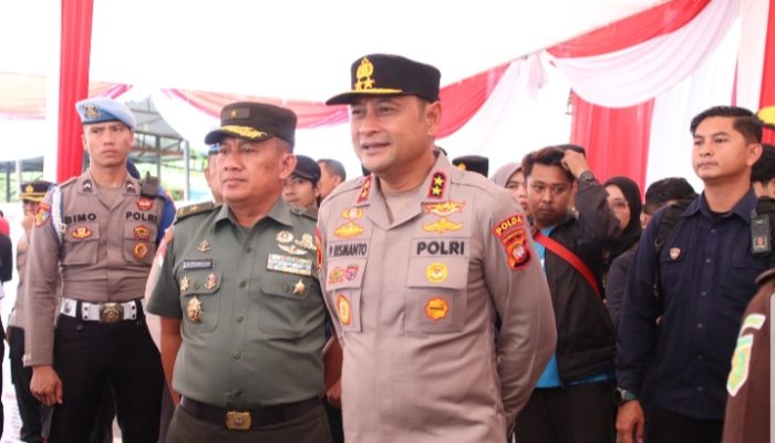 Gerakan Pangan Murah: Polda Kalbar Hadirkan 2000 Paket Sembako di Bawah Harga HET