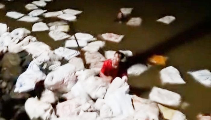 Diterjang Cuaca Buruk, KM King Muatan Kopra Tenggelam di Perairan Padang Tikar