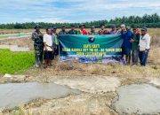 Menyambut HUT TNI ke 80 Kodim 1207 Pontianak Melalui Koramil 11/Batu Ampar Melaksanakan Kegiatan Gotong Royong Bersama Masyarakat