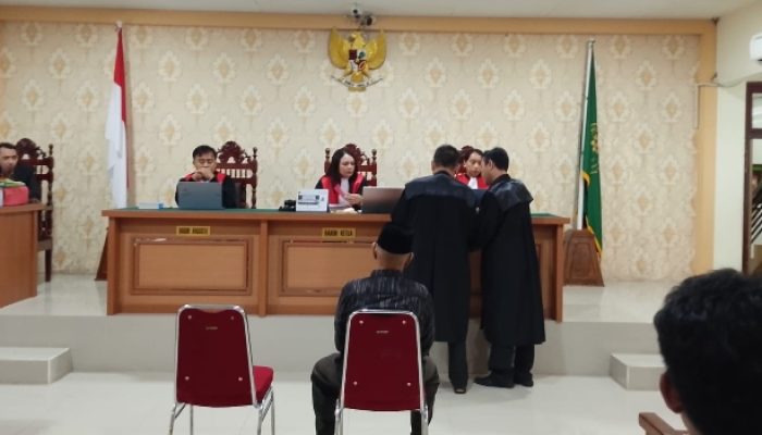 Ada Apa Dengan Penuntut Umum, Sidang Pembuktian Tidak Hadirkan Saksi di PN Mempawah