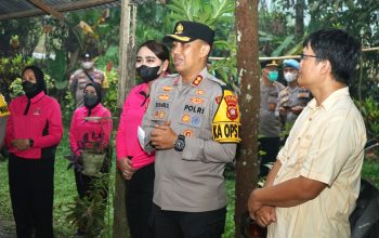 Di Tengah Karhutla dan Krisis Air, Polres Bengkayang Hadir Bantu Anak Panti Asuhan