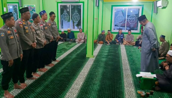 Subuh Keliling di Masjid Jami’ Sultan Ayub Kantu, Polisi Perkuat Kedekatan dengan Jamaah